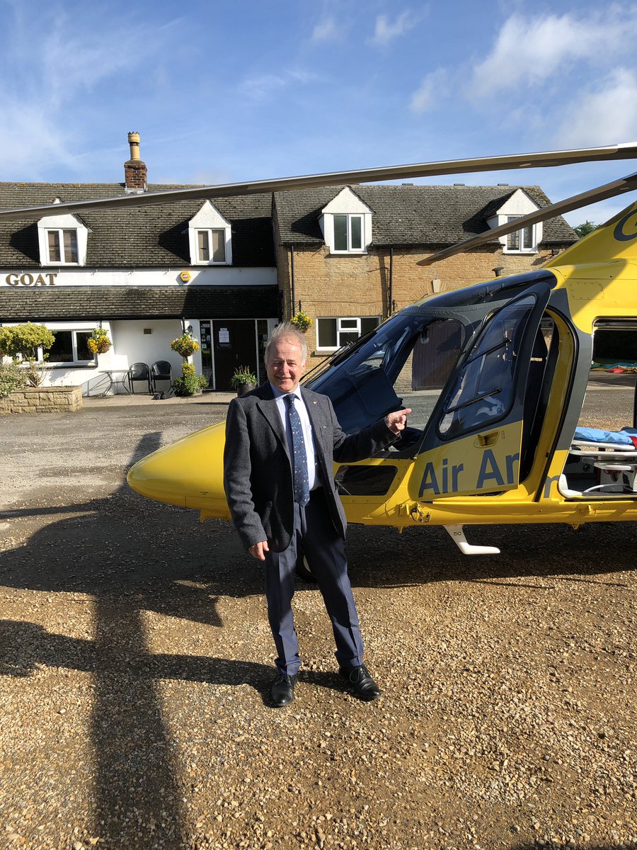 NigelPepper1's tweet photo. Not something you tend to see everyday! The Derbyshire, Leicestershire & Rutland Air Ambulance parked up at βThe Goatβ at #Frognall #DeepingStJames today whilst the crew attended a nearby incident @Helimed54 @TheGoatFrognall https://t.co/YhWDgFnJ2a