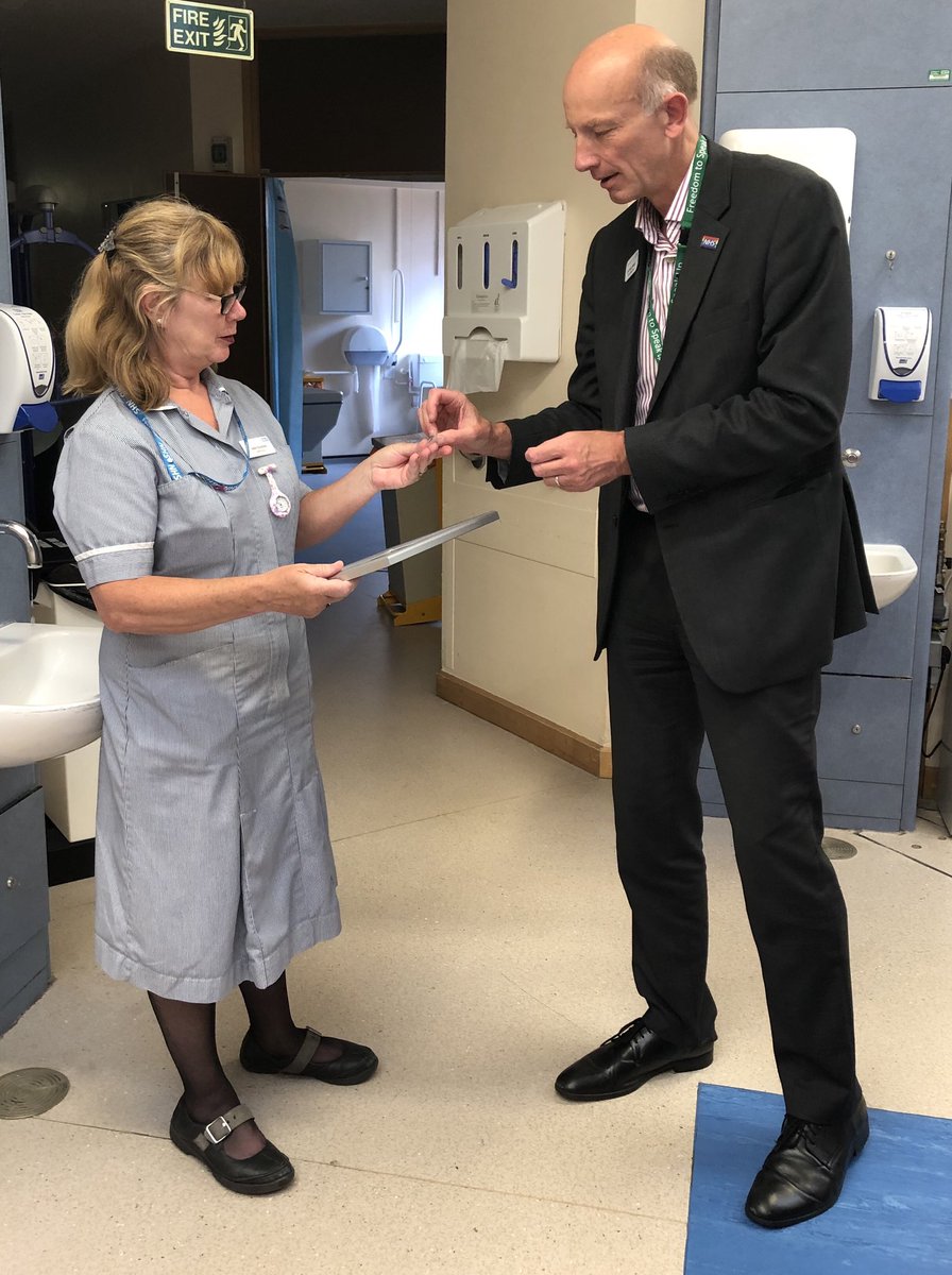 Ellistown3's tweet photo. So this happened today on ward 2 😊 
congratulations  &amp; well done Jane on your very well deserved Valued star  🌟 award. Keep being simply the best .
 love from all your friends, colleagues &amp; patients xxx @MRowlandPhysio @cahickling 
@LPTnhs @lindamellor69 https://t.co/lT68fAiLw9
