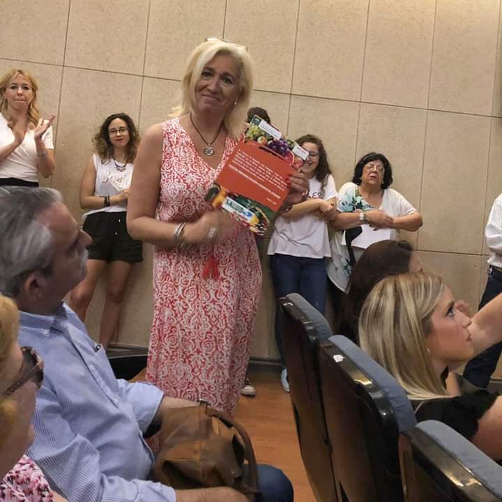CentroAtrade's tweet photo. Ayer asistimos a la entrega de premios y diplomas en el Centro Cívico de Bellavista #SEDZaragoza19 por la participación en el concurso "Salud con cuadros" @saludenabierto #centroatrade #estimulacióncognitiva #rehabilitacioncognitiva #memoria #Alzheimer #parkinson #ictus https://t.co/j3W4In0Slm