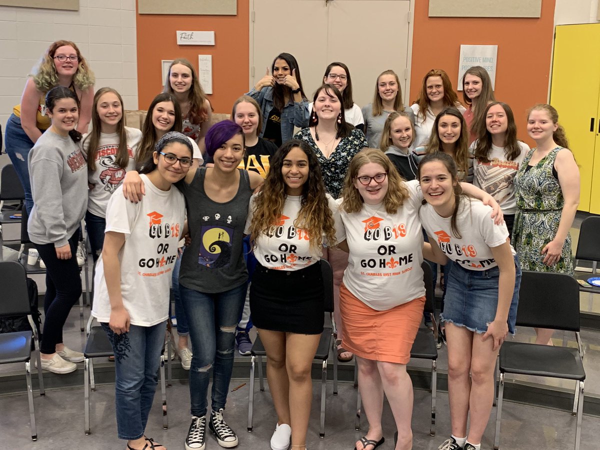 STCEChoirs's tweet photo. The final moments with seniors and Bel Canto 2018-19 @StCharlesD303 @StCharlesEast https://t.co/P59M2vIBvY