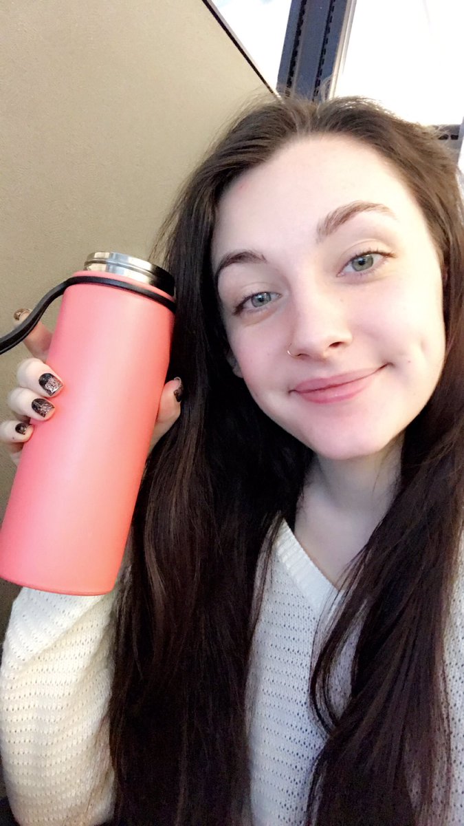 gator698's tweet photo. @xXWetTacoXx @Advanced_GG @TeamCryptiKGG @AlteredComic I just realized I didn’t post the photo with the tweet 🤦🏻♀️ apparently I need to hurry up and drink this #itsnotevenmonday https://t.co/nlb4JgBWcE