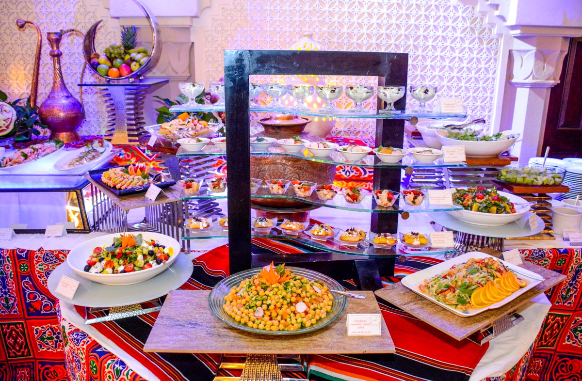 SheratonBahrain's tweet photo. Celebrate #Ramadan and its traditional flavours with us and gather family and friends to experience authentic Iftar offerings at Awali Ballroom. Visit https://t.co/rt9TKLt8zG for exciting group deals. Call 17533533 #ramadanwithmarriott #bahrain #iftarbahrain #Sheratonbahrain https://t.co/7EfpzH1Rm8