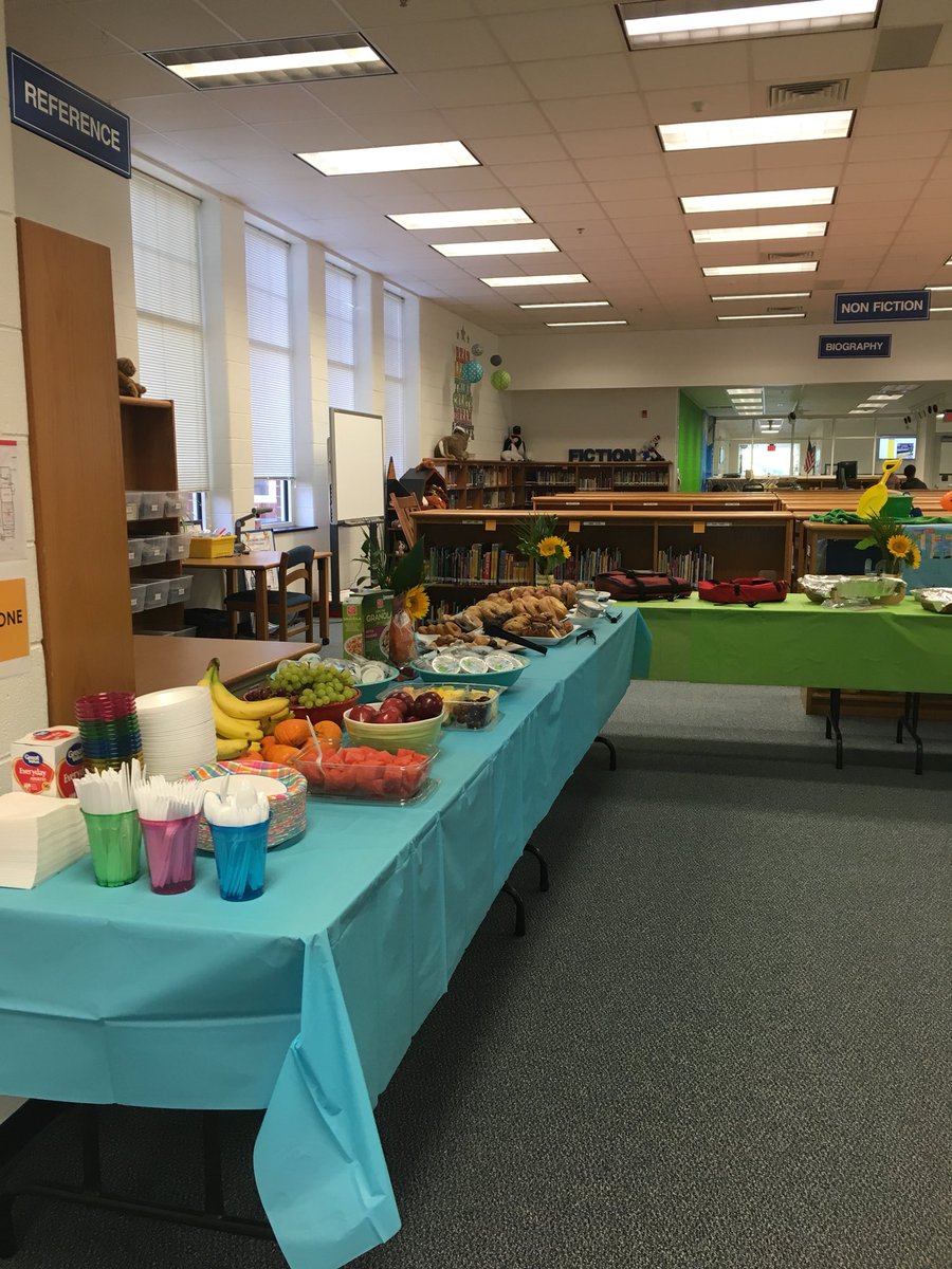 RosaLeeCarterES's tweet photo. Volunteers, we are ready for you! Can’t wait to celebrate and thank you for all that you do for our amazing school! #VolunteerBreakfast2019 #RLC19 @MouwRyan @RLCPrincipal @A_Cebular https://t.co/njUfRGvXYZ
