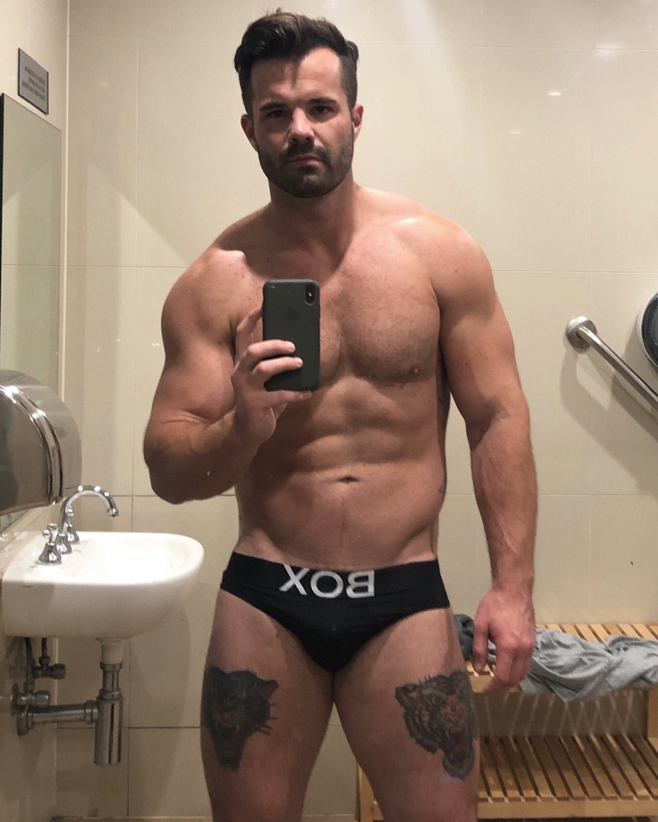 BySimonDunn's tweet photo. Just because it’s been awhile since my last underwear selfie. https://t.co/gOxMlYStJ4