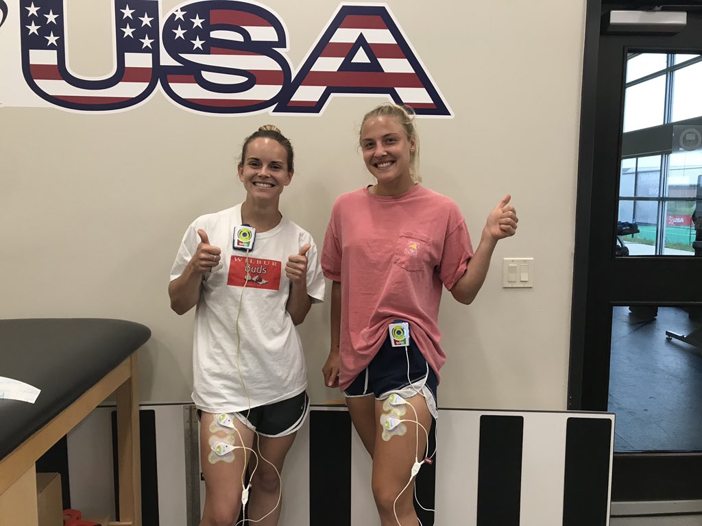 samrecover's tweet photo. The #samsport wearable ultrasound delivers 134X more energy then other modalities. It is extremely effective at healing up injuries like tendinitis and muscle strains. @USAFieldHockey heals up their quad tendinitis through #sam treatments before games 🏒🇺🇸🏆 https://t.co/WCNXcWsPEG