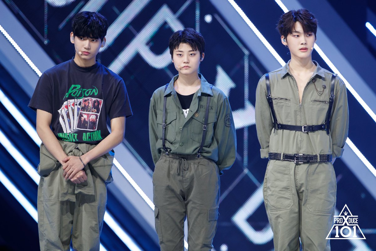 mnet_produce101's tweet photo. 프로듀스X 101ㅣ그룹<X>배틀 무대 비하인드 포토 공개!
PRODUCE X 101 | RELEASE OF GROUP <X> BATTLE BEHIND PICTURES!

국민 프로듀서님께 선보였던 첫 번째 경연!
그룹<X>배틀 '무단침입'조 무대👏

글로벌 아이돌 육성 프로젝트＜프로듀스X 101＞
매주 금요일 밤11시 본/방/송 https://t.co/wqB4fFnU0j