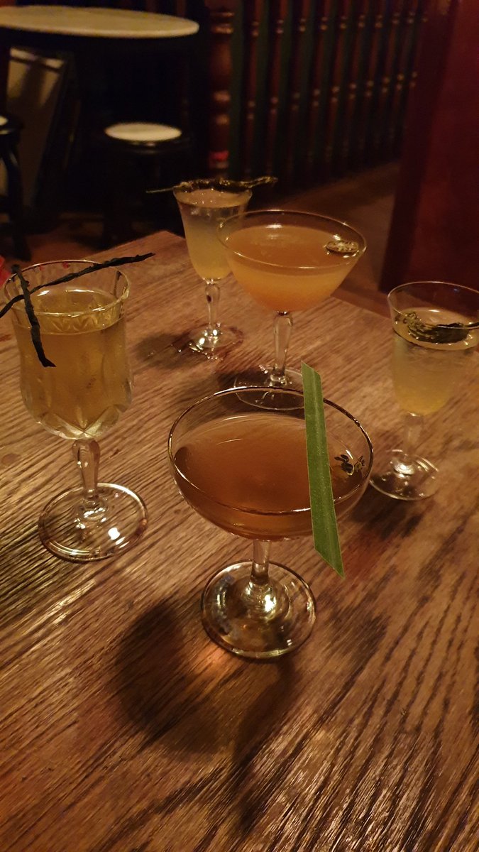 mrfast7's tweet photo. Oriental Elixir 🍸
10A Haji Lane.
Drinks at $25 nett.
Mon - Sat. 6pm onwards.
#sgbar #barsg #goodbarsg #Singapore https://t.co/23Fm5OWsGc