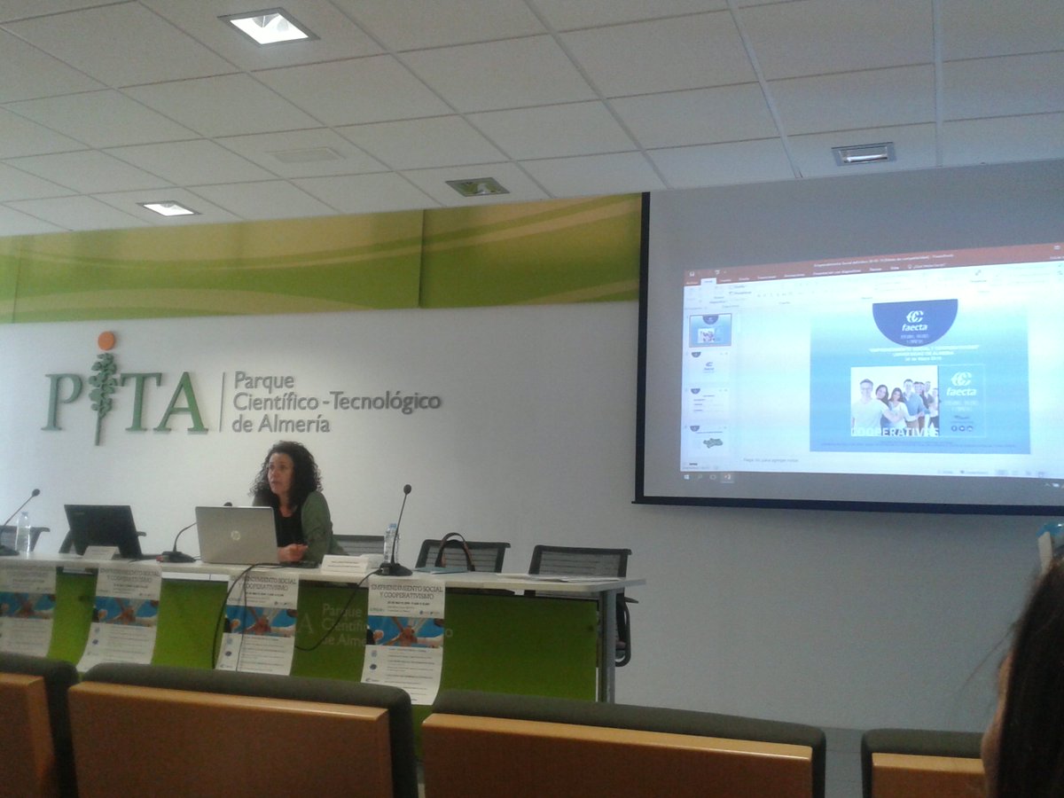 JAGGER0779's tweet photo. Extraordinaria jornada "#EmprendimientoSocial y #Cooperativismo" hoy en @ualmeria con #CoEficienteEmpresarial, @FAECTA_, #VIDAMAR, #HUEVOSBRETONES y #COIAUTISMO @EmprenderUAL https://t.co/Iyl7qNsXLg
