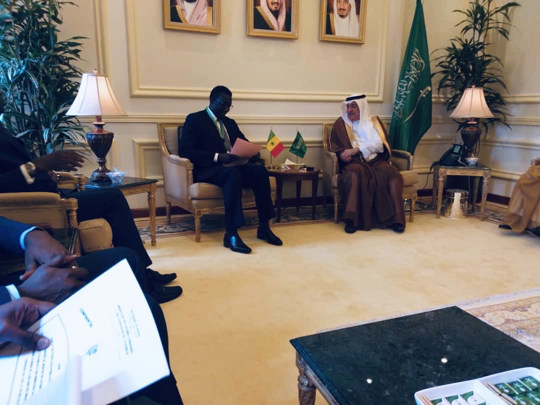 amadou_ba_'s tweet photo. J’ai eu des séances de travail avec mes homologues @Adel_Al_Jubeir #Arabie_Saoudite, @Sameh_Choukri #Egypte, @MevlutCavusoglu #Turquie en marge sommet @OIC_OCI. Il a beaucoup état question de l’état de la coopération entre nos pays. #diplomatie_econimique: vision PR @Macky_Sall. https://t.co/tfBDlSjvKS