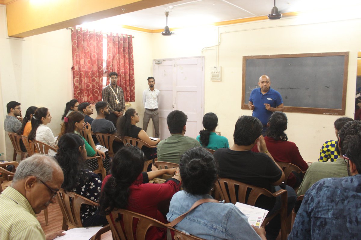 TSCFM's tweet photo. A workshop on Career Guidance for Students &amp; Parents was conducted by Mr.Amit Sharma,COO ofTSCFM. The endeavour of this workshop was to guide students in making the right decision for their career after graduation.#careergoals #graduation #joborientation #skillset #careerguidance https://t.co/u8fA3UtIv7