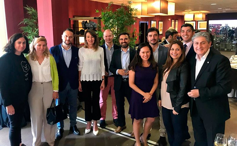MadridNetwork's tweet photo. Este mes hemos organizado otra nueva sesión del #rincondelainnovación, donde la protagonista fue La inteligencia artificial. con @cris_aranda_  y @gemasanzs https://t.co/0TNcsoVwXI
@aegve_ @TurkishAirlines  @EEN_spain @een_madrid https://t.co/EaAFJYz0cS