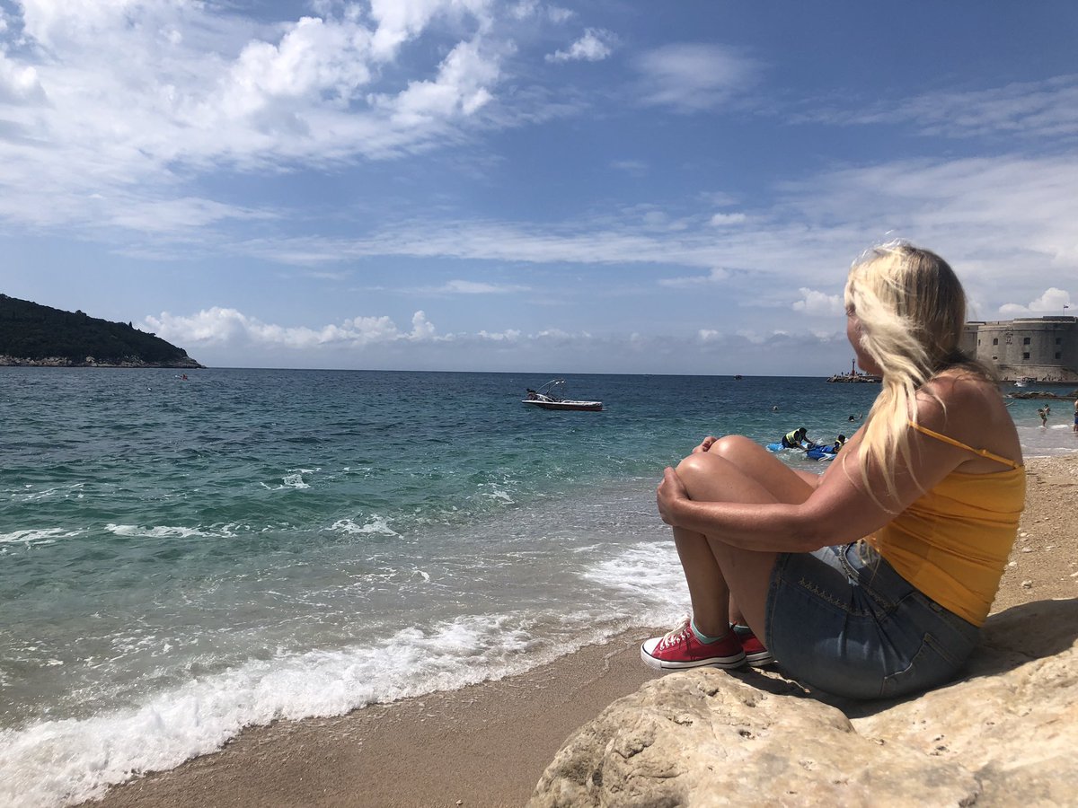 poppyster's tweet photo. Dovidenja #flighttocatch #dreamer https://t.co/ddWFTVts8B