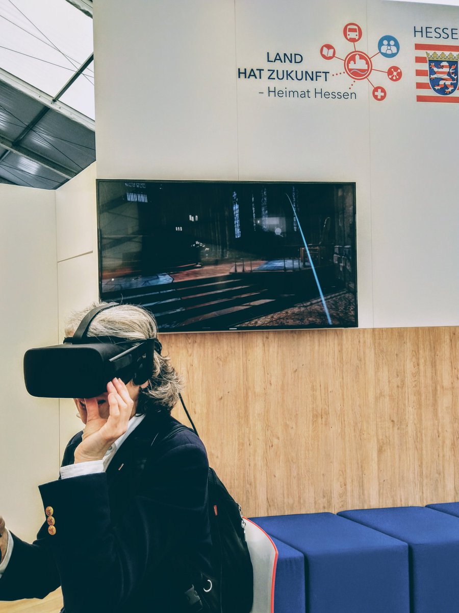 TobiasBuchwald's tweet image. Noch bis Sonntag stelle ich gemeinsam mit #videoreality am Messestand des hessischen Digitalministeriums #VR Experiences aus!
#VRmadeinGermany #DigitalesHessen

Kommt vorbei und lasst uns über das #SocialStartup Projekt @DIGETECH von @Nevana_Tech sprechen 😎 #SocEnt #SocInn