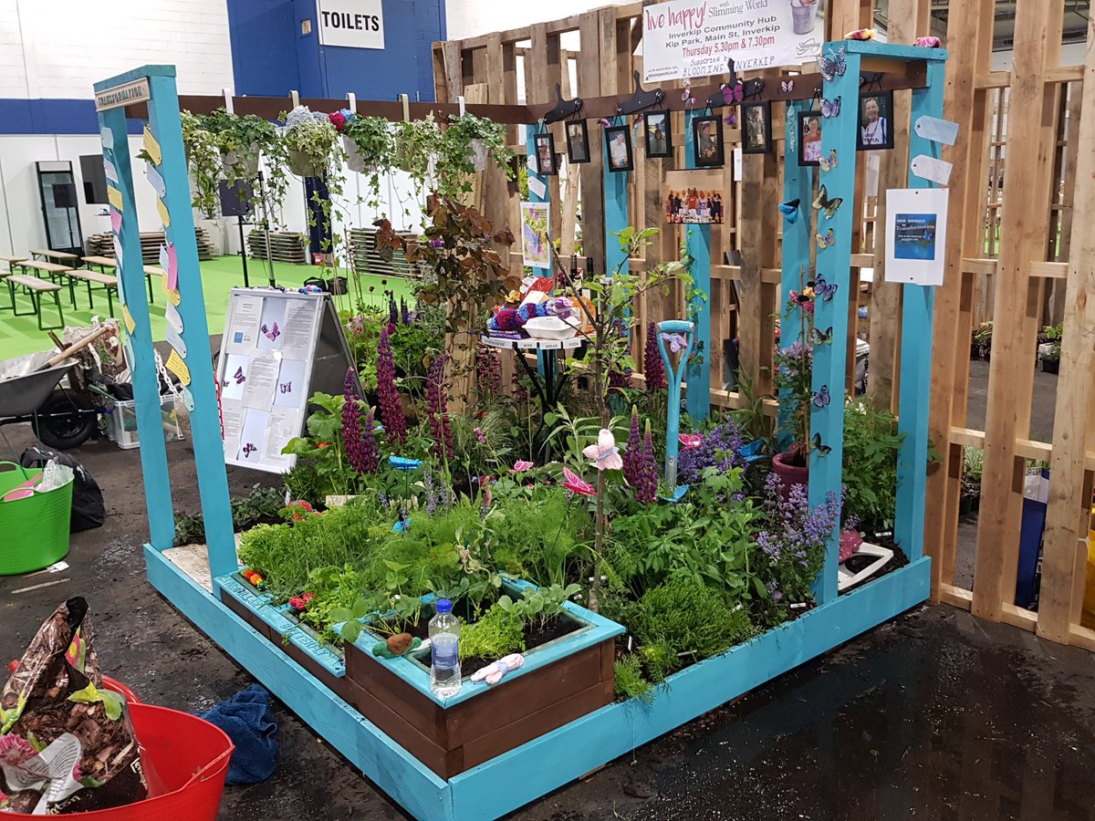 BloominInverkip's tweet photo. Our first ever tweet goes with our  theme of "Taking that first step"
into Twitter! Our Gardening Scotland Transformation garden is built! https://t.co/lDoytKRhih