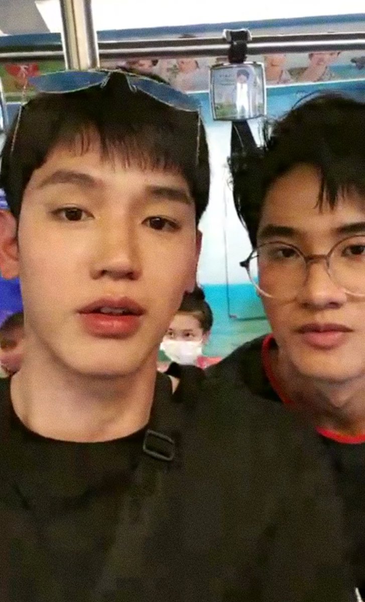 1994SD11's tweet photo. 'ลุงกับแฟนเด็ก​ของเขา'
อื้ออออออออออ​ น่ารักๆ...
ชอบจังเลยค่ะกล้อง​แคบๆเนี้ย
ครั้ง​ของเป็น​ซัมซุง​ฮีโร่​นะค่ะ​ แคบดี555
#เตนิว https://t.co/YdY7BeQjbg