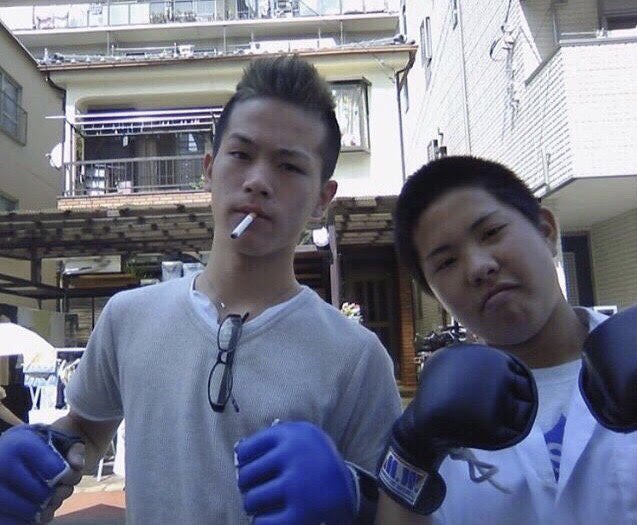Twitter 上的 T Pablow T Pablow Tiji Jojo 13歳 23歳 みんなジョジョのepでなんの曲が好きだった ジョジョのepまだの人は聴いてみて T Co E8wlaakbuk Twitter