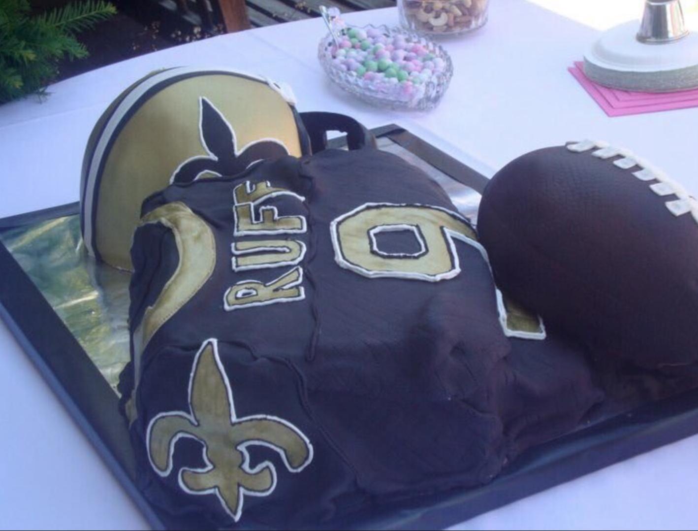 Aggregate 135+ custom cakes new orleans super hot in.eteachers