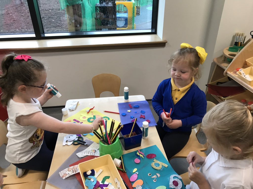 PetersburnPS's tweet photo. @PrimaryHilltop our nursery children are all settling in at our new nursery. https://t.co/OUDEapfIgk