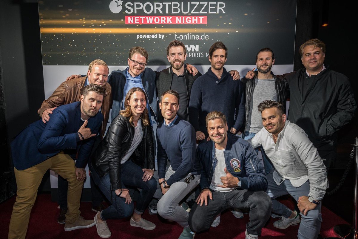 Max_Crusoe's tweet photo. #SPOAC Graduate Club Weekend in Berlin!👨‍🎓🚀👍🏻 @SPONSORsVerlag @WHU_edu #sportsbiz #alumni #graduate See you next year... 2020 is calling!🚨😉 https://t.co/kK8WFOBfgE