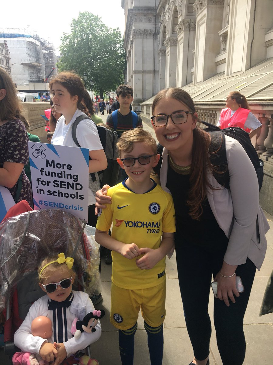 Lisa_SEND's tweet photo. Time for our voices to be heard #NoMoreCuts #SpendOnSend #OurChildrenMatter #SendNationalMarch @LauraPidcockMP Thank You For Standing Up For SEN&D @theresa_may Hear Our Voice @SEND_Action @SENwarriormum @SendCrisis @DCPcampaign @SkyNewsBreak #SendMarch #Education #Education4All https://t.co/VFtxkA12UL