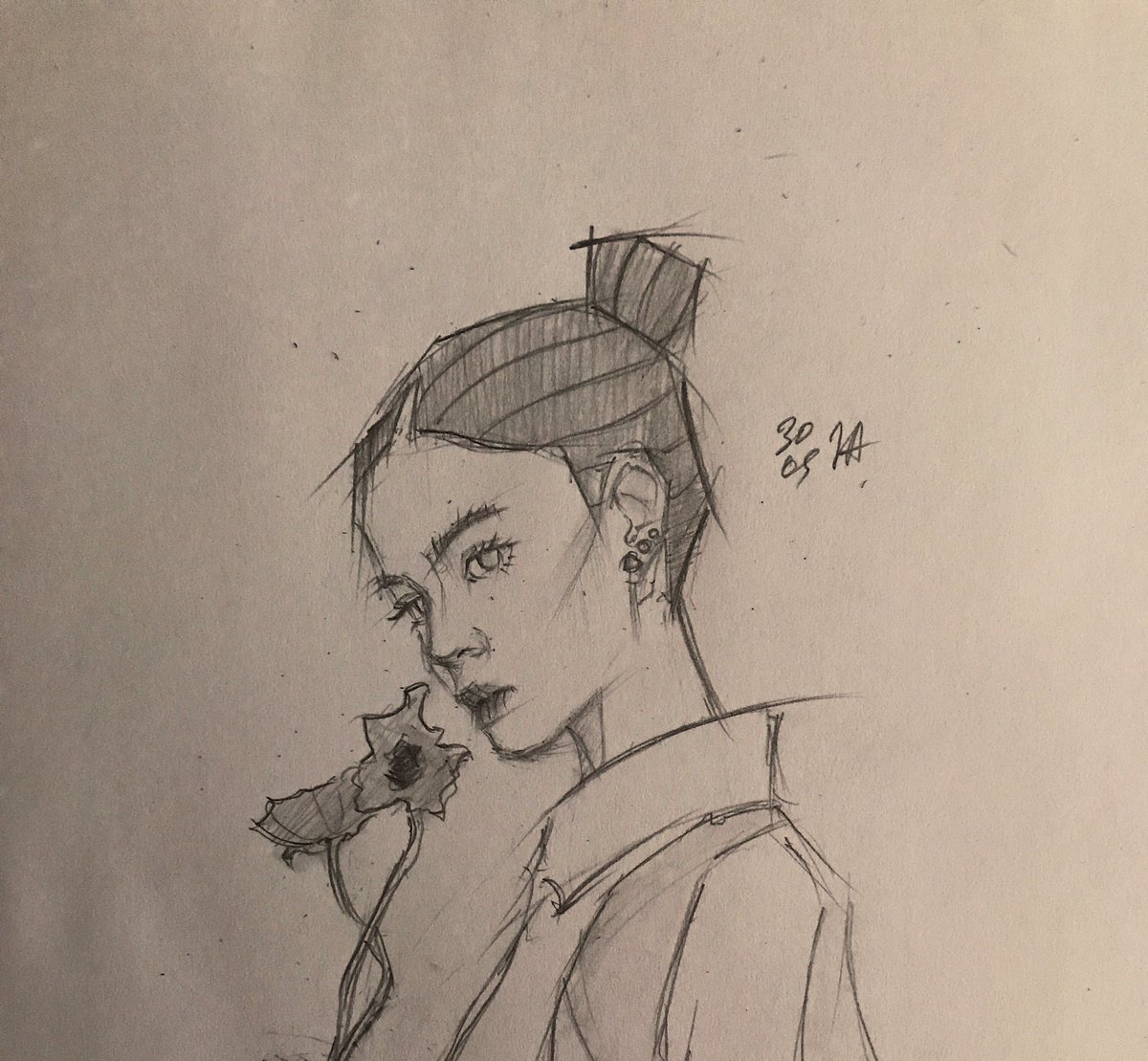 frnkdmn's tweet photo. #art #sketch #leehi #music #comeback #album #people #pic #draw #outline #frame https://t.co/FTaBZ0vBxs