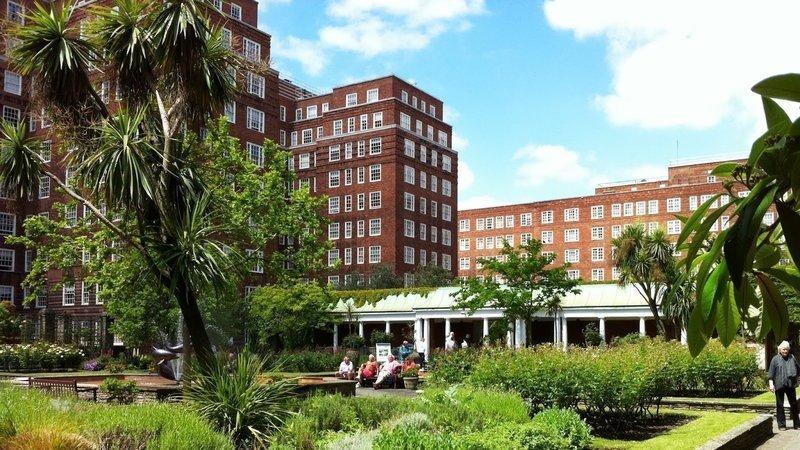 Dolphin Square redevelopment plans: final decision day is the 4th of June. Help us get the leaflets out to residents to attend the public hearing. 
events.labour.org.uk/event/276201
events.labour.org.uk/event/276202