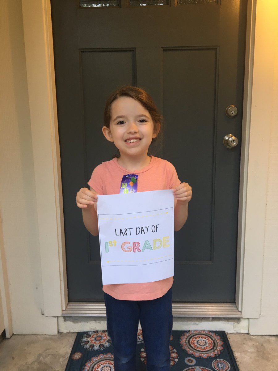 aggkimmy's tweet photo. YAY it’s here #SummerBreakIsComing #LastDayOf1stGrade #ProudMom https://t.co/Iacqr0dMJR