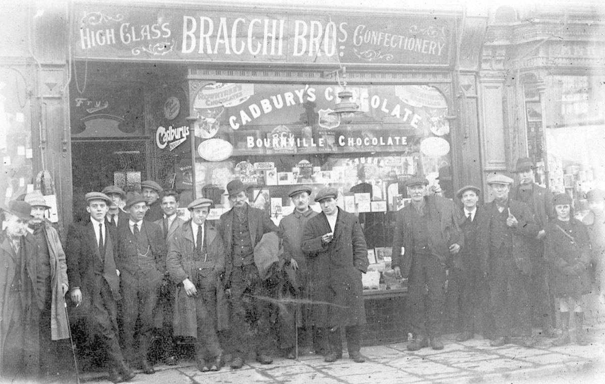 RCTCouncil's tweet photo. Amongst the settlers who came to Rhondda Cynon Taf from Europe were Italians from the Bardi district of the Emilia Romagna. The 1st family were the Bracchis: they opened a café in Tonypandy. Pictured: Bracchi Bros, Aberdare #LocalHistory19 https://t.co/1Vu8cBEMdB