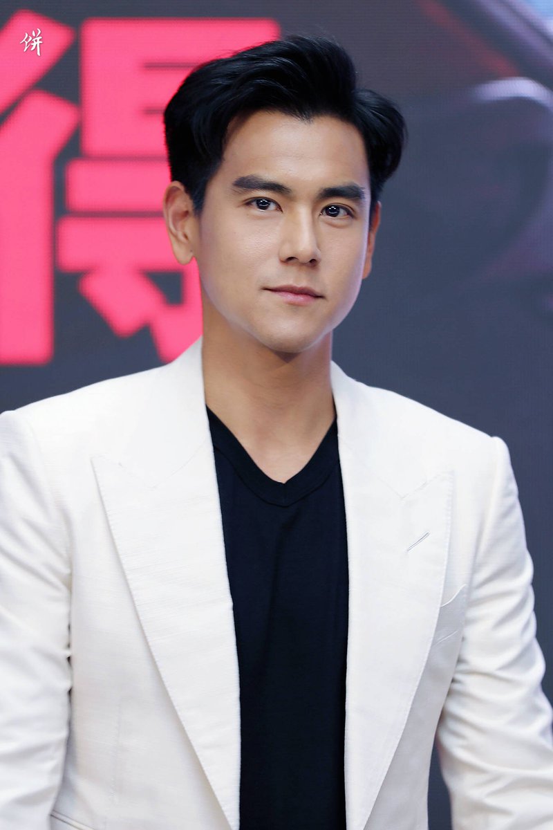 EddiePengTh's tweet photo. 30 • May`2019
Weibo update
#EddiePeng &amp; #IndelB event 
at Shanghai Magnolia Squares 

Prince and Charming today

#彭于晏 | #Yuyanpeng 
#Pengyuyan (2)
Cr : in Pics https://t.co/JXQKq1dmIa