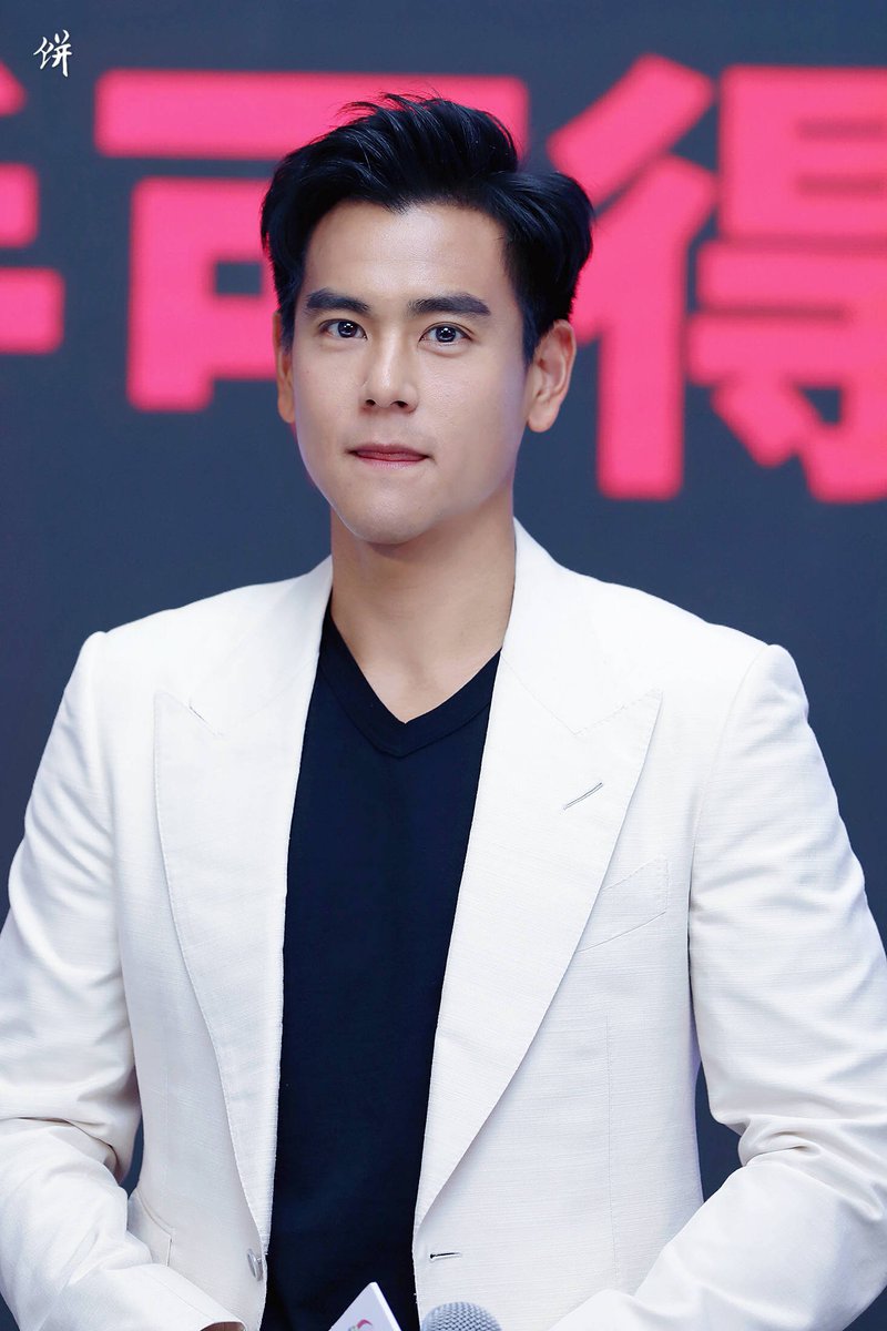 EddiePengTh's tweet photo. 30 • May`2019
Weibo update
#EddiePeng &amp; #IndelB event 
at Shanghai Magnolia Squares 

Prince and Charming today

#彭于晏 | #Yuyanpeng 
#Pengyuyan (2)
Cr : in Pics https://t.co/JXQKq1dmIa