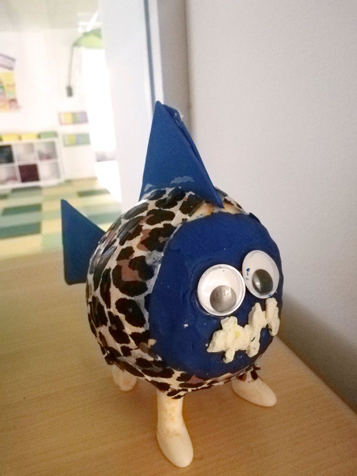 mrplinton's tweet photo. El #DueloDeColes de #OjóPorOjó y @CPG_radio está a tope. ¡Aquí tenéis los animales que han creado los alumnos de @SekCatalunya International School! https://t.co/eKYcUJgHO9 https://t.co/jGOhtQfCMj