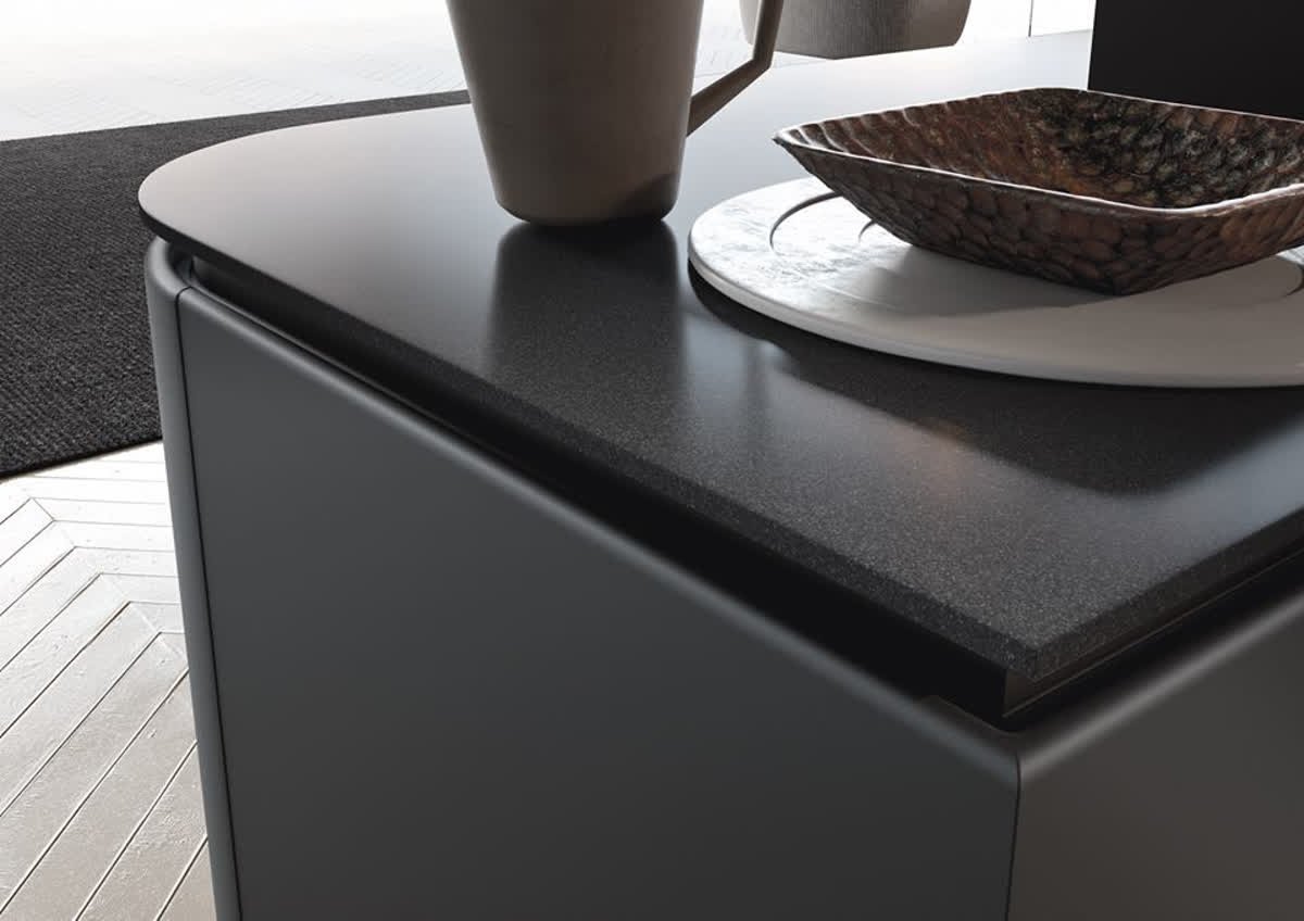 PediniCucine's tweet photo. Sleek and smooth. Don't you just love the way the counter curves? The Artika line entices the eyes with #design like this, giving your home unmatched #style. #architecture #interiordesign https://t.co/MpX1o4W9Cs