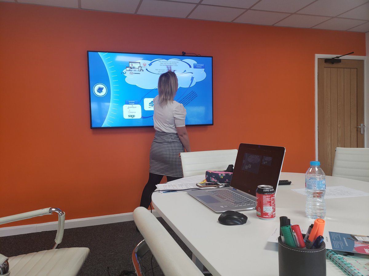 HBPSystems's tweet image. Thank you so much to Rachel @RachJ_Kamarin for joining us onsite today for some brilliant KC Solutions Product Training. 

#KCSolutions #KCPOS #EPOS #KCSmartStock #StockSolutions #KCSmartLink #eCommerce #BusinessSolutions #Partners #Support #Training
