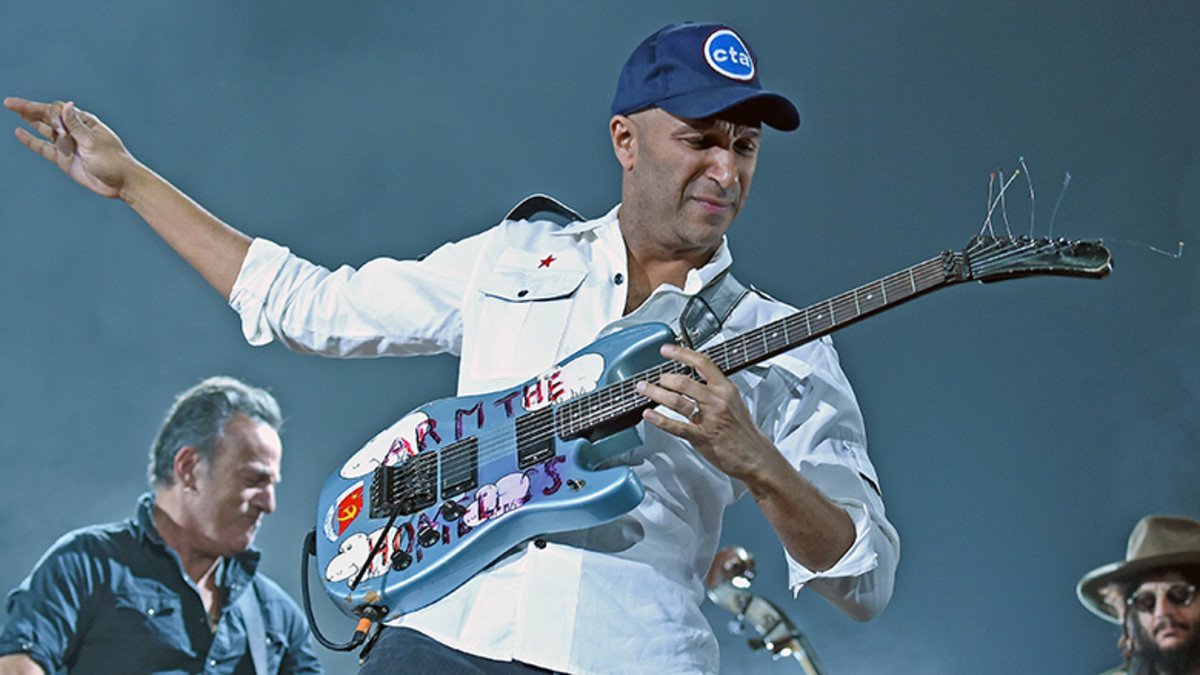 Feliz Cumpleaños Tom Morello! Happy Bday Tom Morello!   