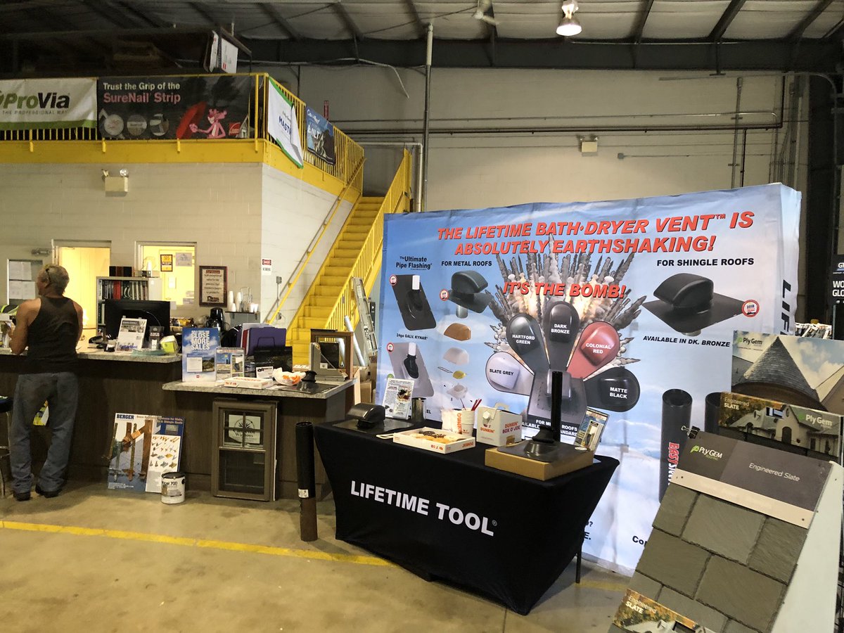 LifetimeTool's tweet photo. David is set up this morning at Kohl Building Products in York, PA. Stop by and say hello! ☕️ #thursdaythoughts #thursdayvibes #KohlBuildingProducts #pipeflashing #roofingcompany #roofingcontractor #pennsylvania #York #Roofer #Roofing #homeremodeling #homes  #homemaintenance https://t.co/lFSdxKcg8I