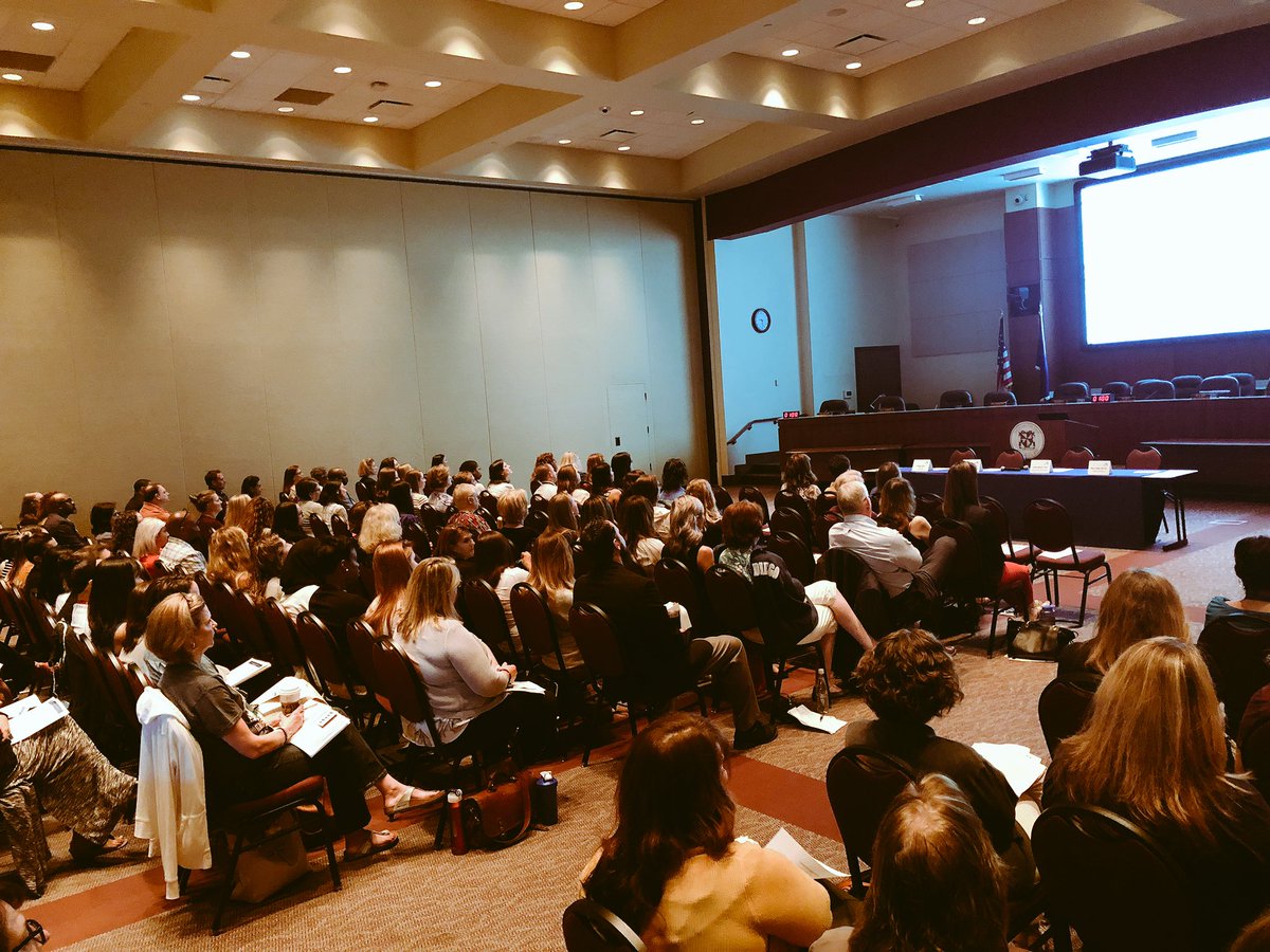 JenEvansLCPS's tweet photo. Loudoun TICN & LCPS Resilience Screening #traumainformed #aces #ticn @SCANofNOVA @SCANconnections @DrAsiaRJones @john_lody @Bfernandez_SP https://t.co/gDPbXOj7bu