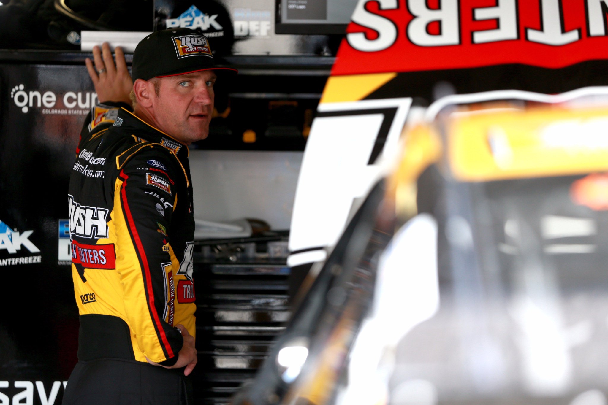 Wishing the happiest of birthdays to Kansas\ own Clint Bowyer!

to wish him a happy birthday! 