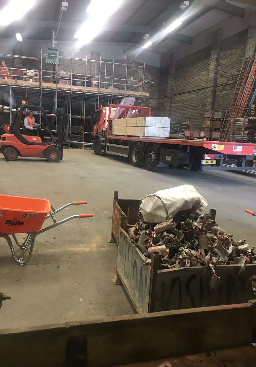 Thanks to @Trad_HireSales for the prompt delivery, great service as always. #scaffold #construction 🔴⚪️⚫️