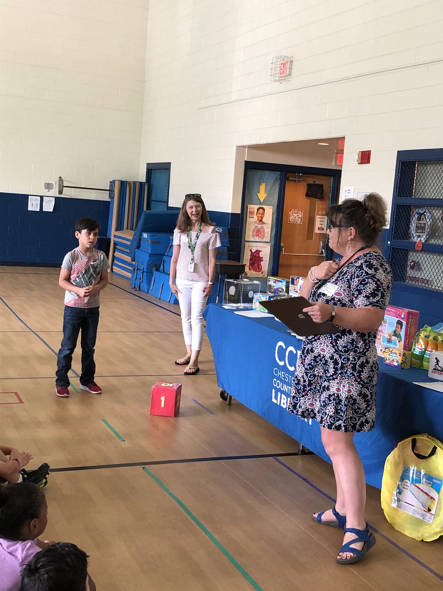 ASESLibrary's tweet image. Look who came to visit us today! @CCPSlibraries @CCPLVA @sharkhappenings #oneCCPS