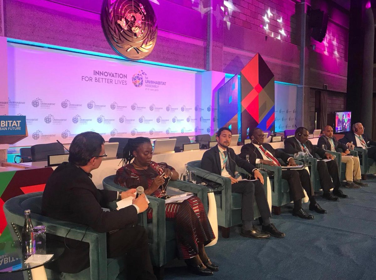 territoricat's tweet image. .@damiacalvet : &quot;El segle XXI serà el d&apos;un canvi radical en la mobilitat i en el model urbà cap a una economia baixa en carboni&quot; 1st #UNHabitatAssembly @AgustSerra govern.cat/salapremsa/not…