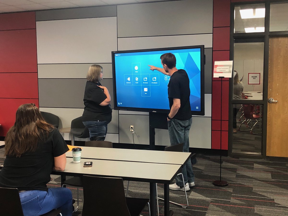 Angie Applegate tweet media