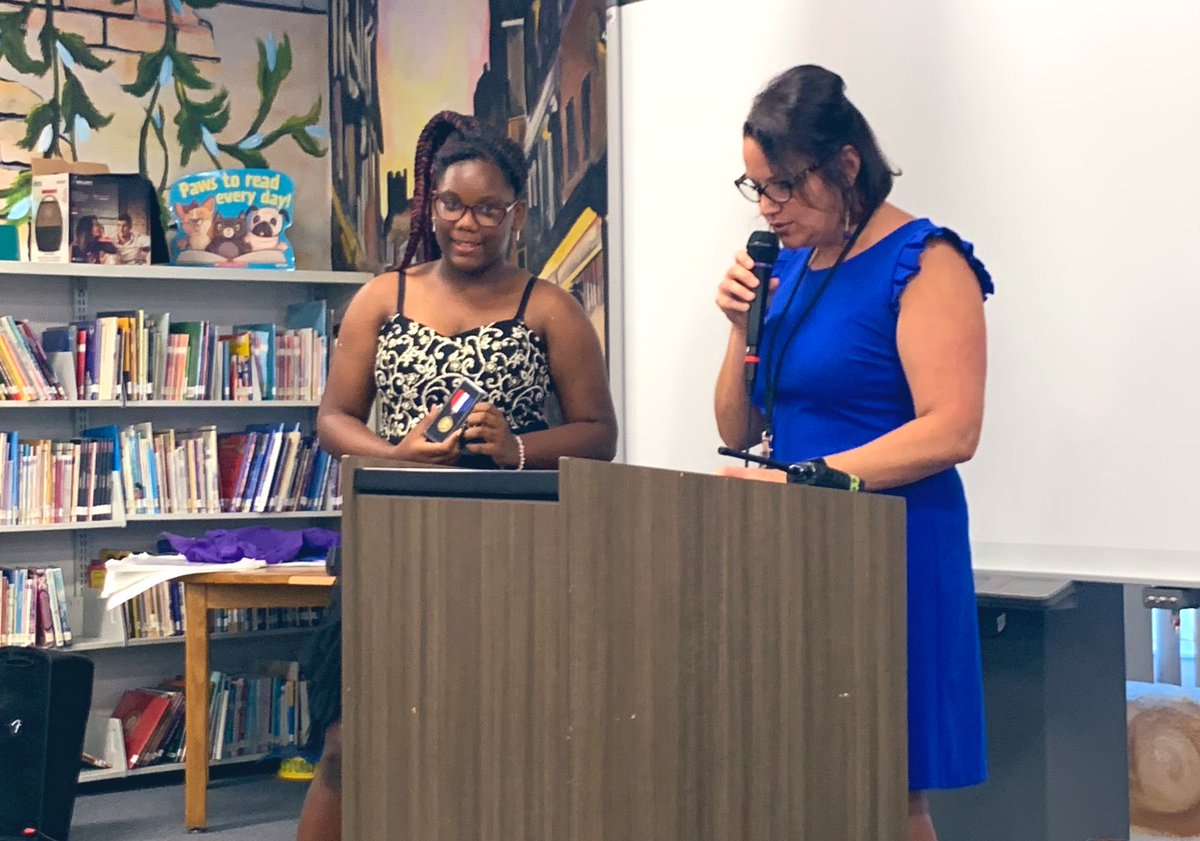 LockhartMagnet's tweet photo. Congratulations to our amazing 5th grade Cougars! We are so proud of all that you accomplished during your time at Lockhart. Best wishes for your next chapter-Middle (*Magnet*) School! 🥰🥳🎓#BuildingHeartsBuildingMinds #WeClimbTogether @AchievementSch @SDHCMagnet https://t.co/91qRP7P73W