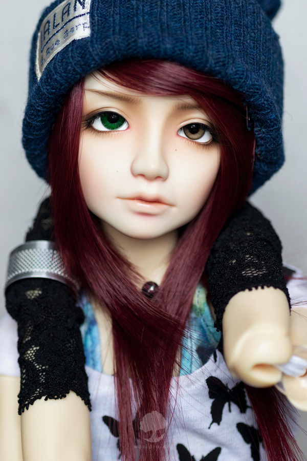 worldruined's tweet image. I really love him!

Jocelyn is a Heart sculpt by #annaqueen; faceup by #annaqueen
hat by @plus_dress 
butterfly shirt by @kyrie666_ 
tank top by @miel_kate_xxx 
butterfly necklace by ??
silver cuff by #basicline

It's hard to find SD10-sized boy clothing, so I use SD13 a lot...