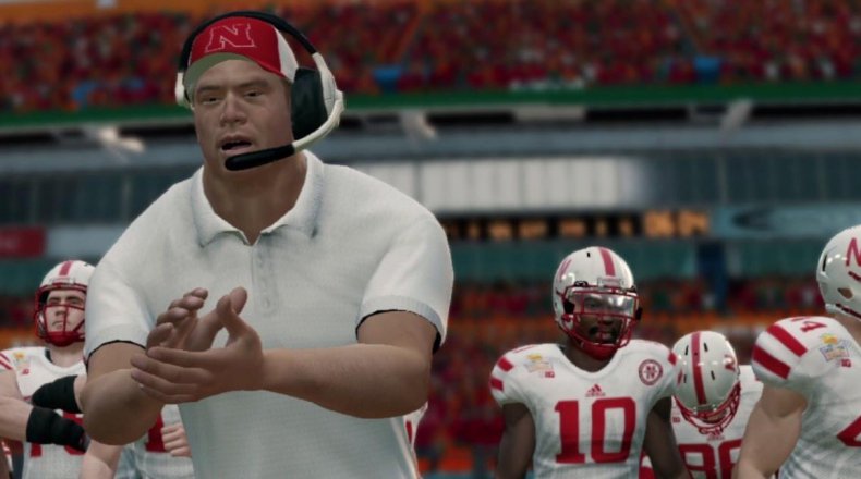 AthlonSports's tweet photo. An Omaha, Nebraska, radio show is using a video game to give listeners their college football fix https://t.co/smESDVipgz https://t.co/IPj87aRKhR