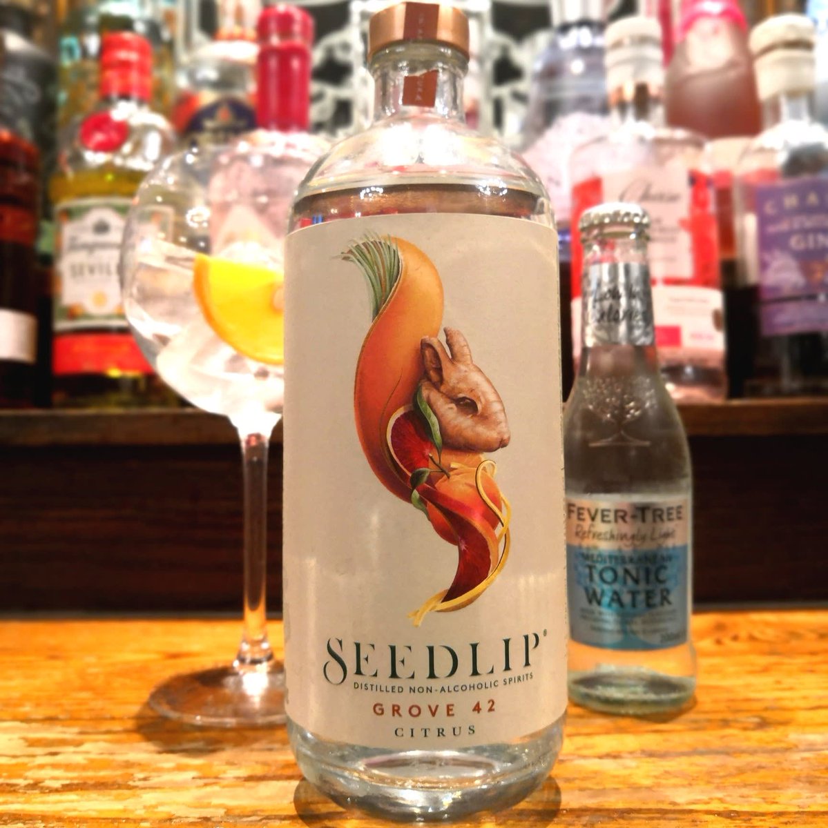YorkHarkers's tweet image. What to drink when you're not drinking? How about this non-alcoholic "G&amp;amp;T" from Seedlip! bit.ly/Harkersdrink #Seedlip #Behaving #G&amp;amp;T #Harkers #Nicholsonspubs