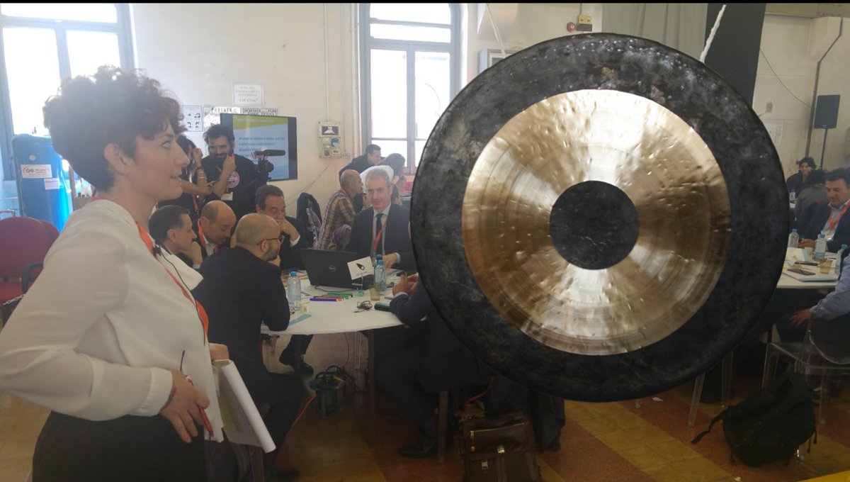 Pronti, ai posti, via!
È iniziata la IV sessione di #MistralHackathon: "i servizi customized".

Gli esperti si confrontano ora sugli applicativi che utilizzando dati meteorologici forniscono un servizio mirato agli stakeholders.

Attenzione a rimanere nei tempi! 😇🙂
***GONG***