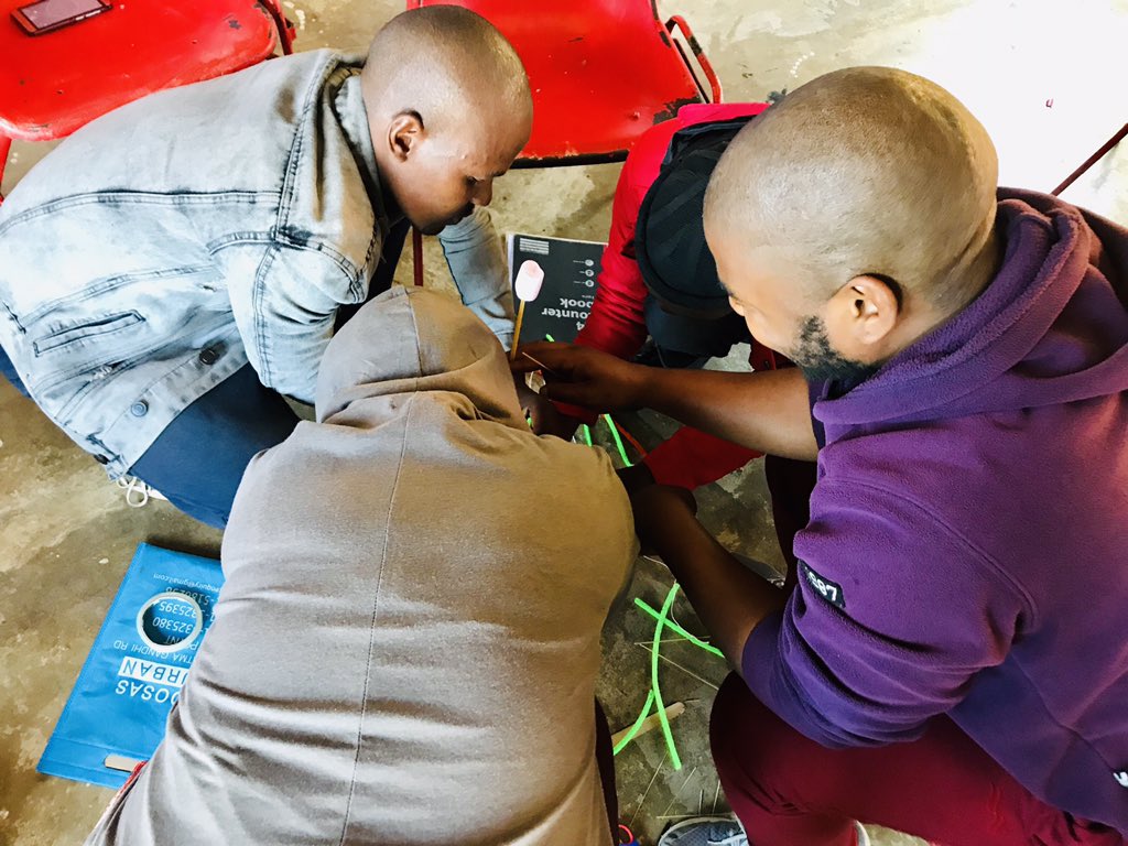vphakathi's tweet photo. #BASAScalp19 Day 2 at Wushwini Art Centre, INdanda KZN.
Exploring teamwork and the importance of every role in a company.
@basa_news
#RMB
#BusinessAndArts https://t.co/KSIwVnzs2w