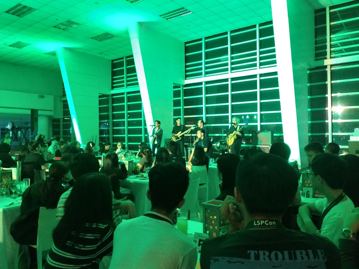 DeeJayTeee's tweet photo. @munitheband begins the evening with their set for the #LSPCON2019 socials night #SyncOrSink https://t.co/CkfksOWZfu
