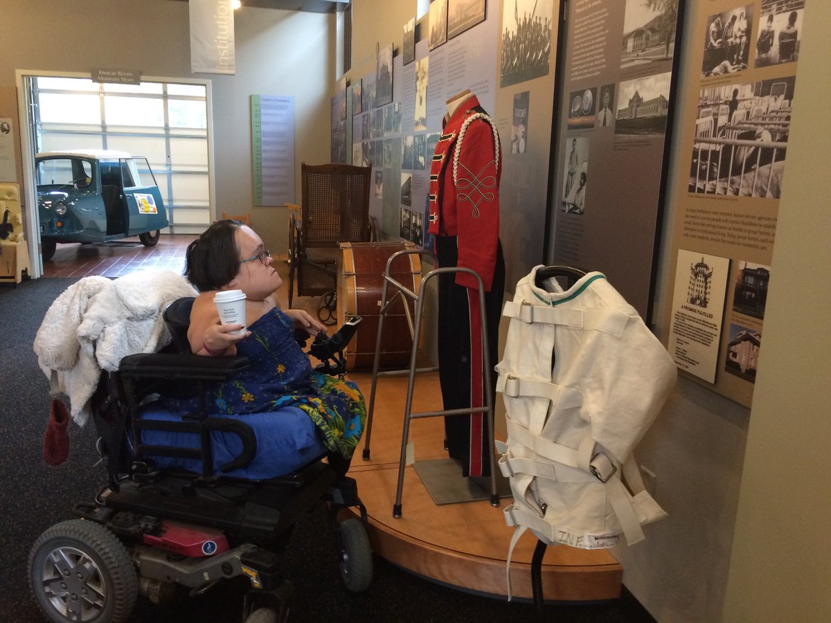 Musedisability's tweet photo. #ddday2019 keynote speaker Gaelynn Lea, classically trained violinist and songwriter, visited the Museum of disABILITY History on 5/29/19. It was great to provide her a tour! @GaelynnLea @Musedisability @DDdayOfficial https://t.co/oogYirW7BP