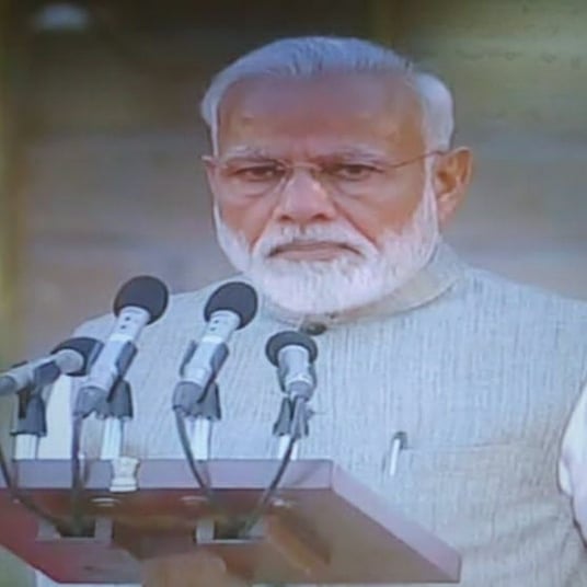 meee_dev's tweet photo. मैं नरेंद्र दामोदर दास मोदी . 

🇮🇳 😢 ❤

@narendramodi 
@PMOIndia 
@AmitShah 
@vijayrupanibjp 
#Narendramodi 
#OathCeremony 
#ModiSwearingIn 
#India
#ModiSarkar2 
#Gujarat https://t.co/IryuRpMQXv